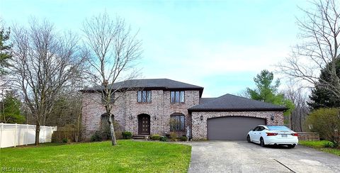 Homes For Sale - 325 Brookshire Oval<br/> Medina County, Hinckley, OH 44233