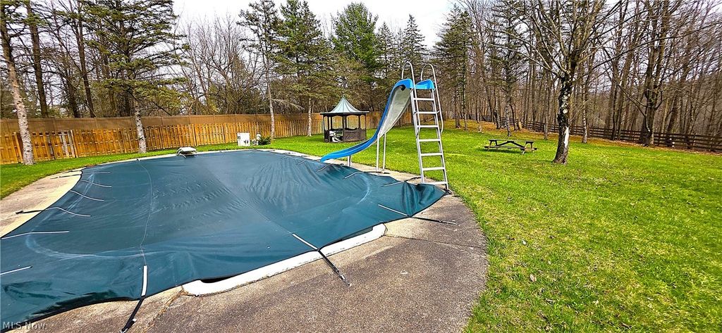 Photo of 325 Brookshire Oval, Hinckley, OH 44233 (MLS # 5198059)