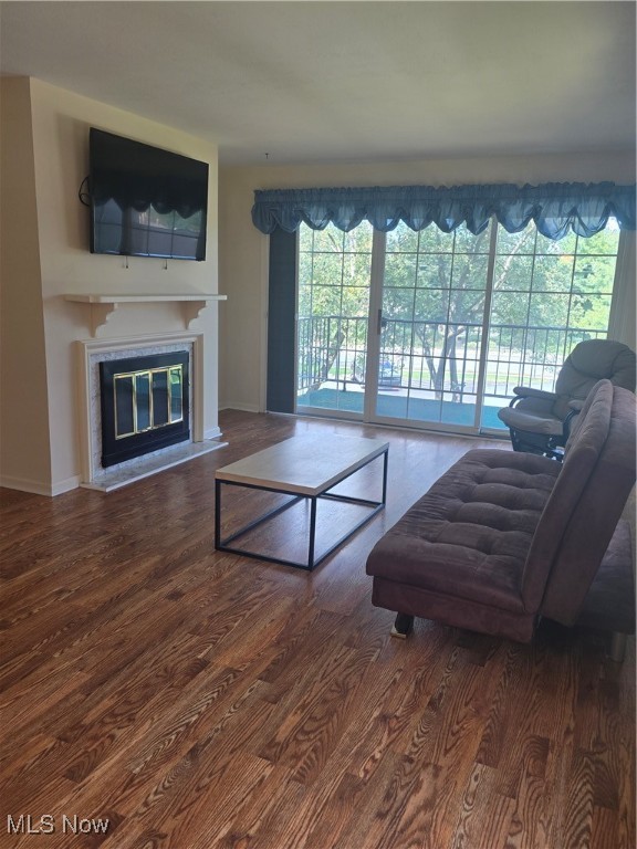 Labelle Fountaine Condo - Residential