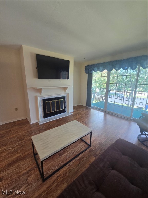 Labelle Fountaine Condo - Residential