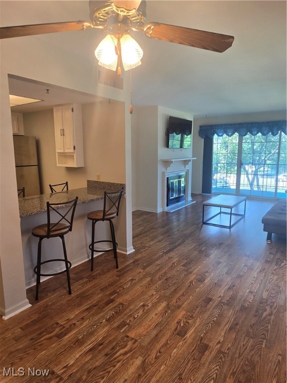 Labelle Fountaine Condo - Residential