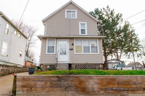 Homes For Sale - 2125 10th Street<br/> Akron, OH 44314
