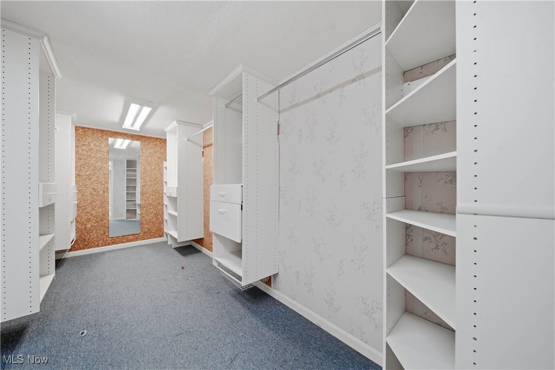 Laurelwoods North Condominiums - Residential