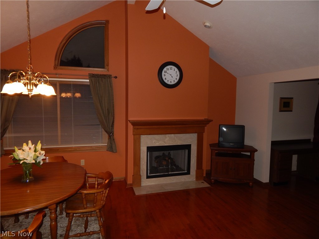 Robin Rdg Condos Ph Xl - Residential