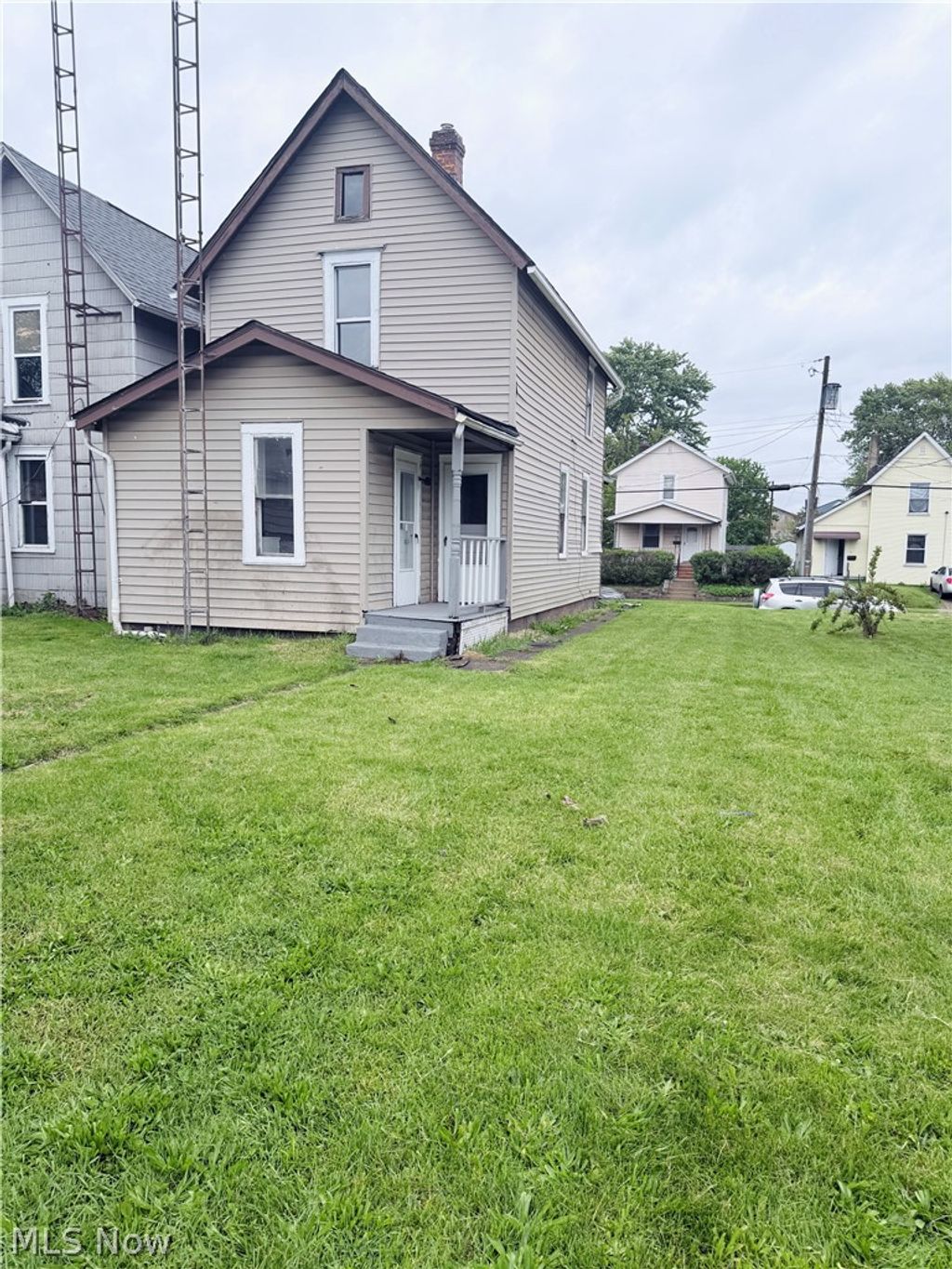 Photo of 1511 Stark Avenue SW, Canton, OH 44706 (MLS # 5212427)