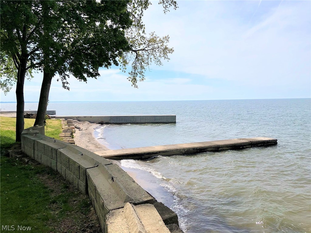 Shore Acres - Residential