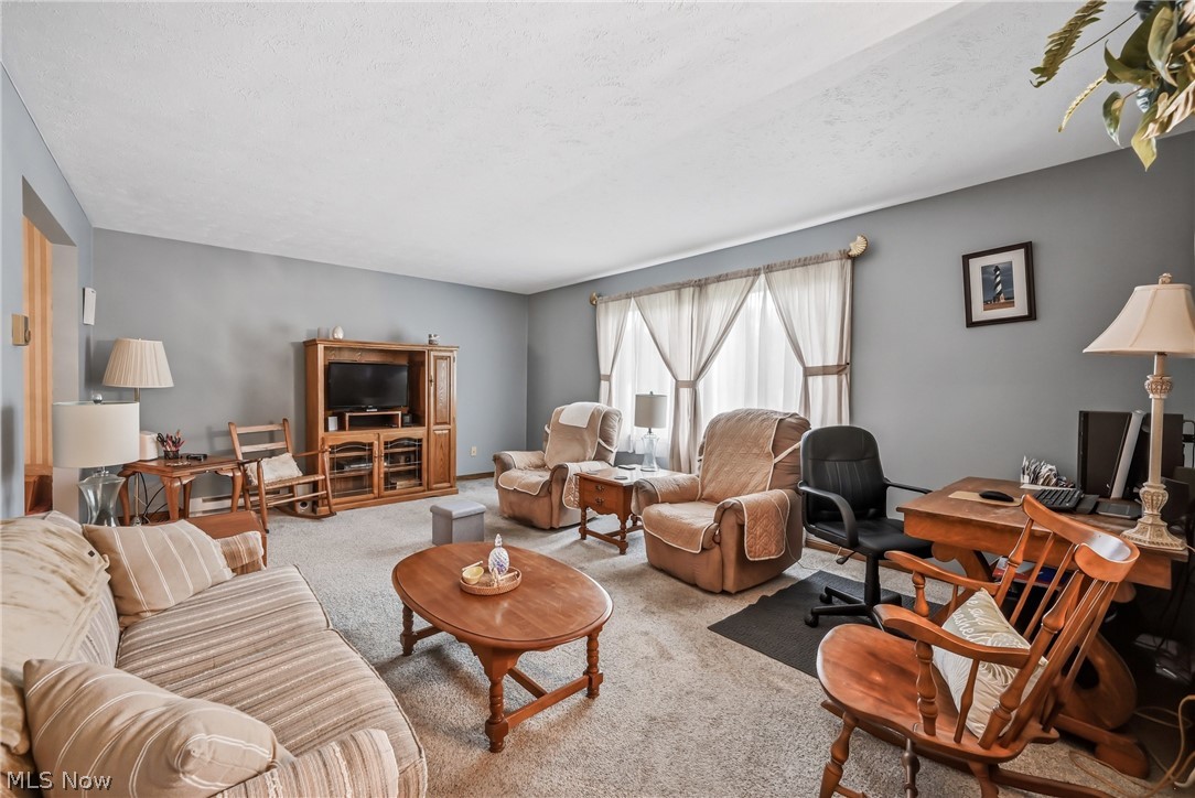 Apple Valley Acres - Residential