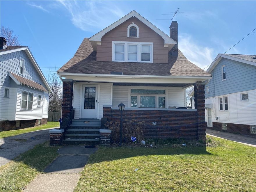 Property is tenant occupied, DO Not Approach Tenants! No Showings until Purchase Contract is accpeted! Property is part of a 14 package deal, may possibly accept smaller package, or single offer.