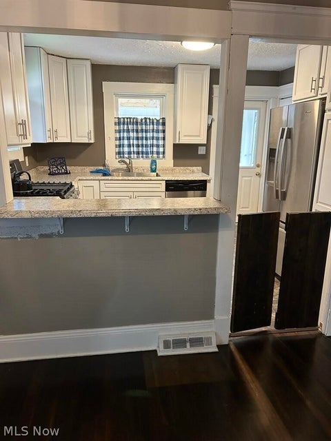 Tiny photo for 313 Miles Road, Chagrin Falls, OH 44022 (MLS # 5217152)