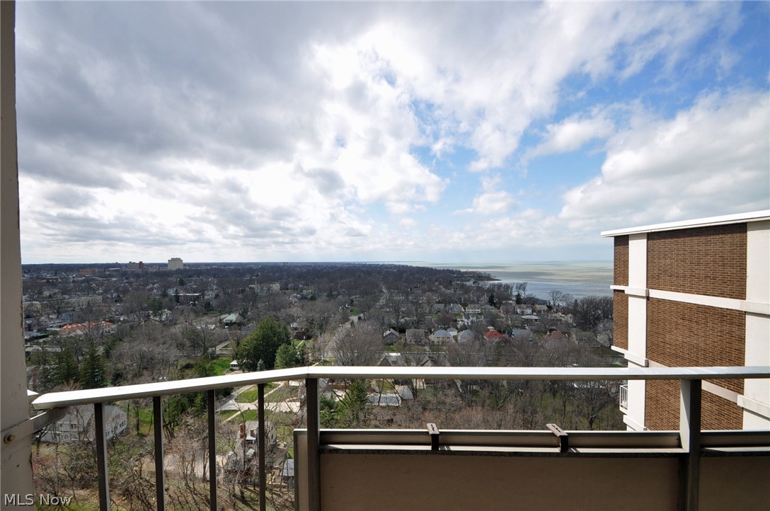 Carlyle Condo - Residential