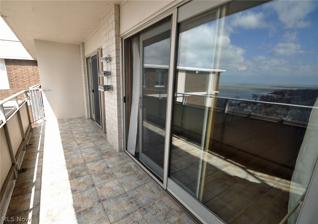 Carlyle Condo - Residential