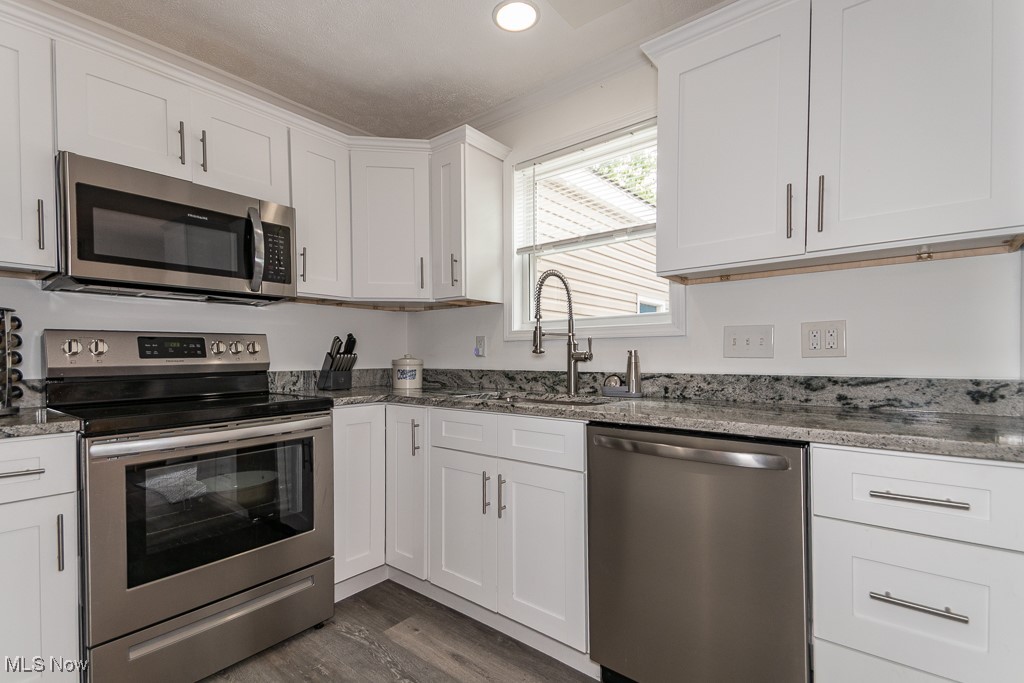 320 E 210th Street, Euclid, Ohio image 12