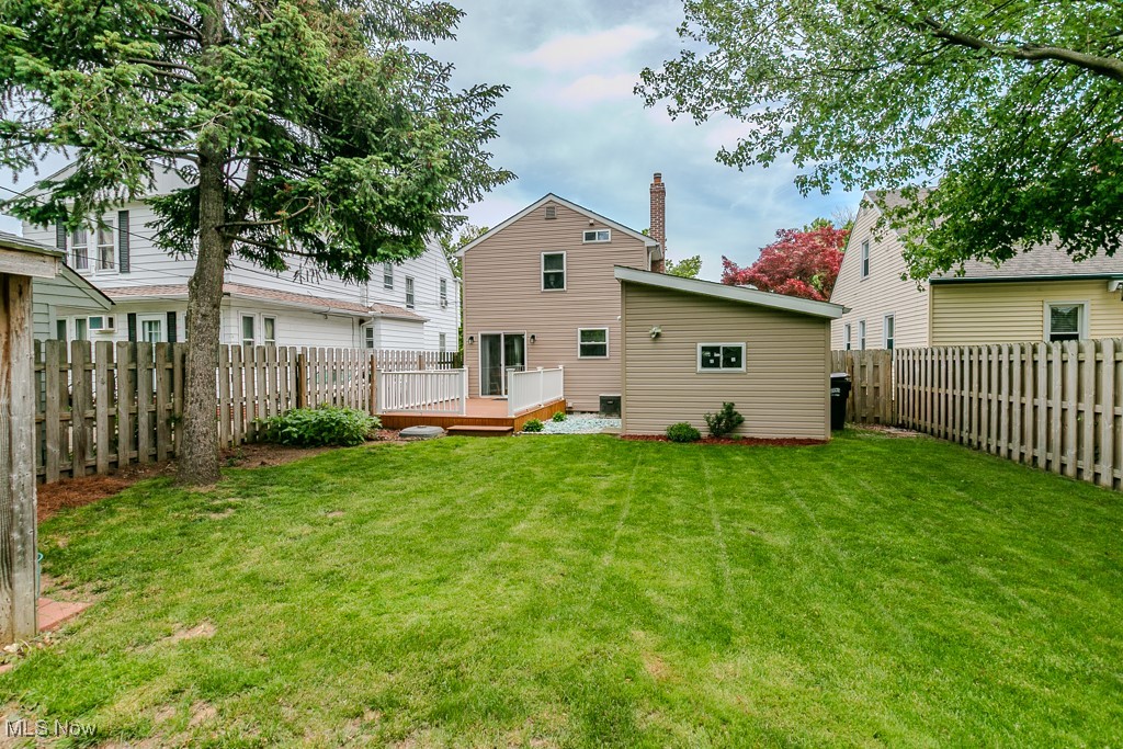 320 E 210th Street, Euclid, Ohio image 8