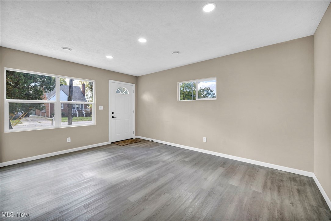 Helper Hart Realty Cos Lee Hm - Residential