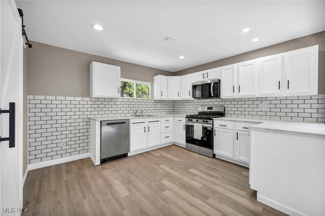 Helper Hart Realty Cos Lee Hm - Residential