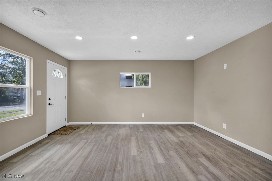 Helper Hart Realty Cos Lee Hm - Residential