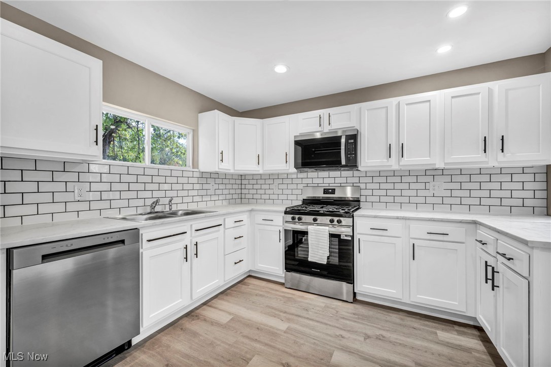 Helper Hart Realty Cos Lee Hm - Residential