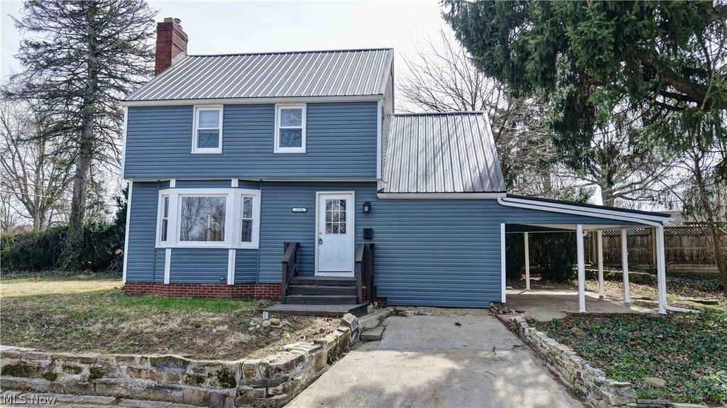 Photo of 1406 22nd Street NW, Canton, OH 44709 (MLS # 5193853)