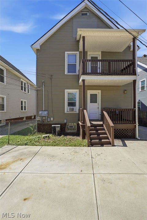 Tiny photo for 1293 Jackson Avenue #UP, Lakewood, OH 44107 (MLS # 5240855)