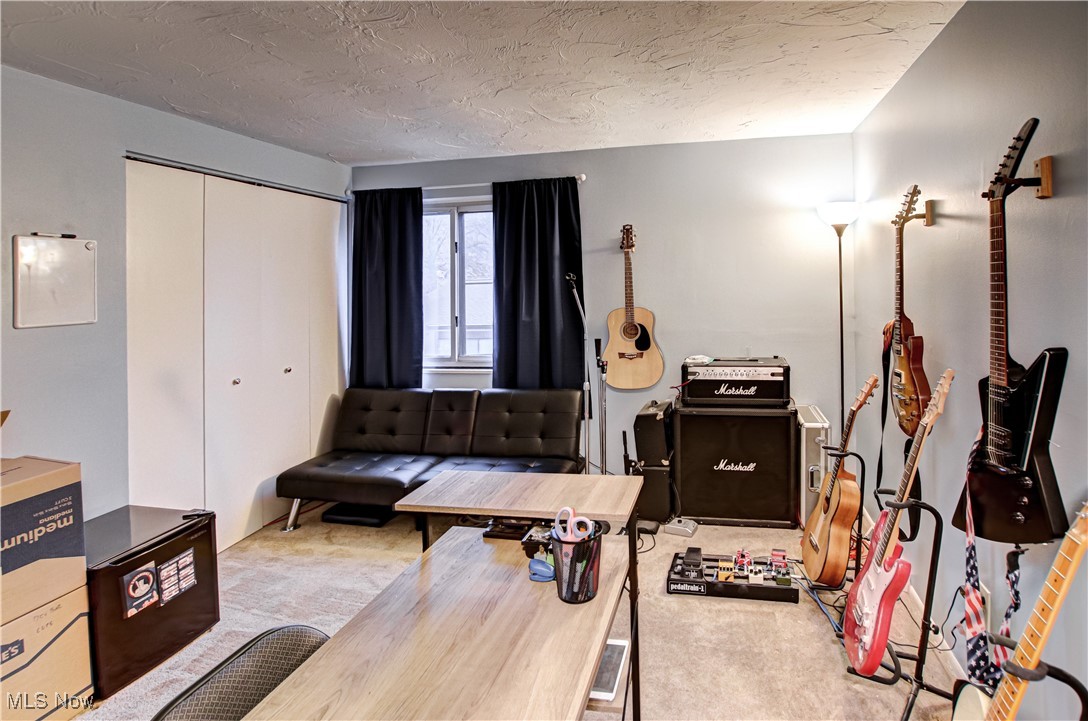 Lake Falls Condo - Residential