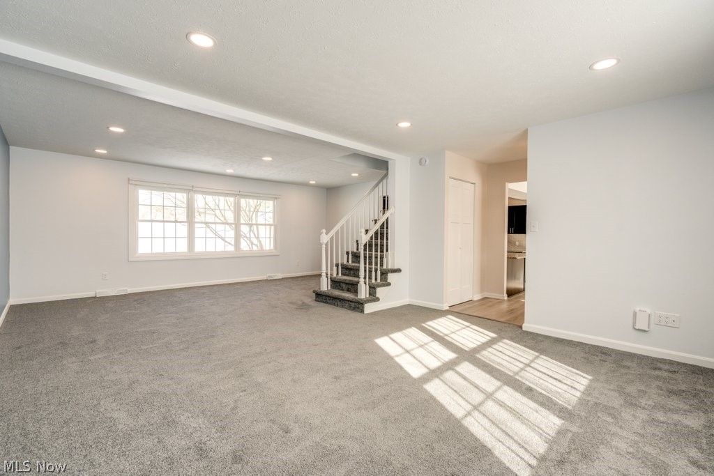 Photo of 9408 Fairfield Drive, Twinsburg, OH 44087 (MLS # 5188289)