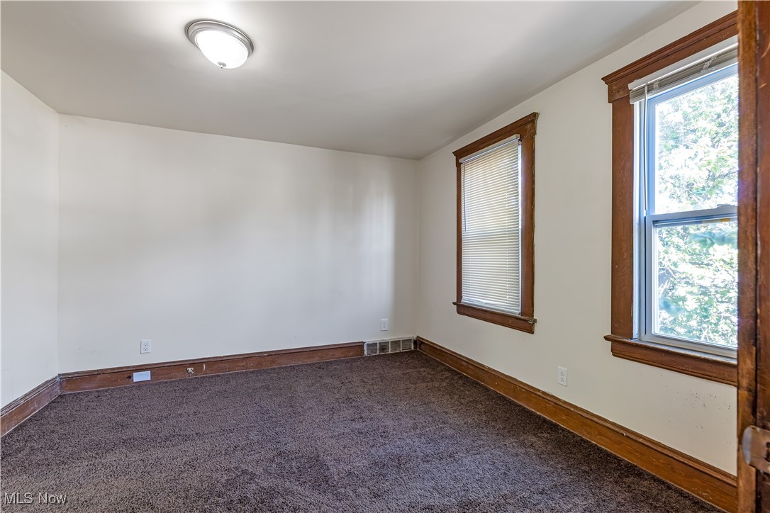 2084 W 104th Street