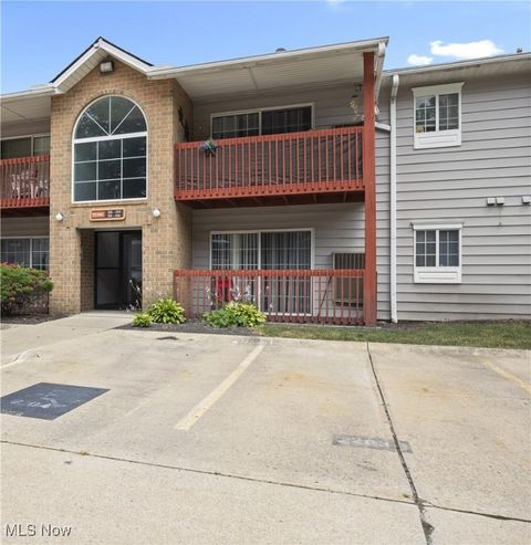 27087 Oakwood Circle Unit 102Y, Olmsted Twp, OH 44138 - #: 5139205