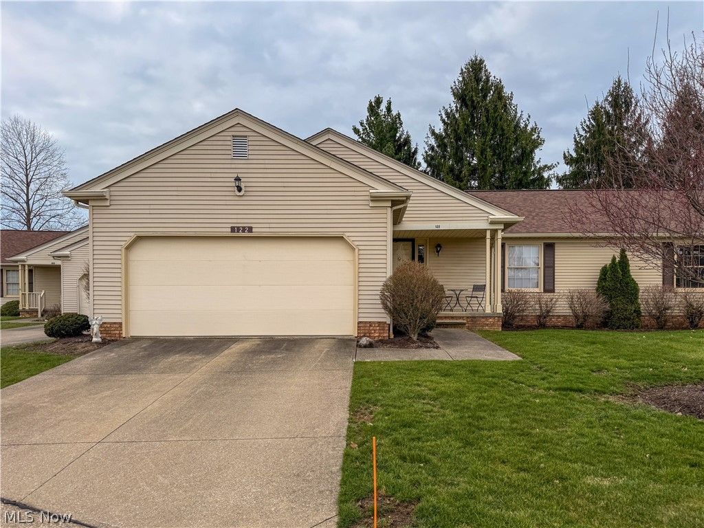 Photo of 122 Sturbridge Drive, Medina, OH 44256 (MLS # 5197750)