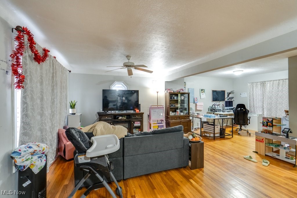 5811 Belmere Drive, Parma, Ohio image 17