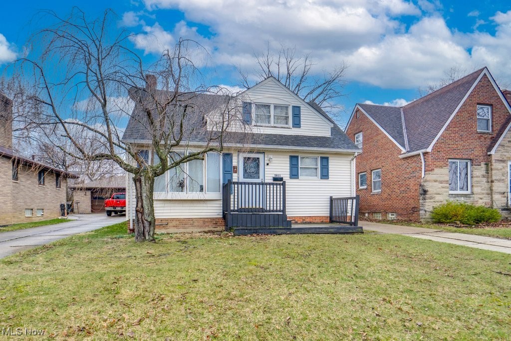 5811 Belmere Drive, Parma, Ohio image 2