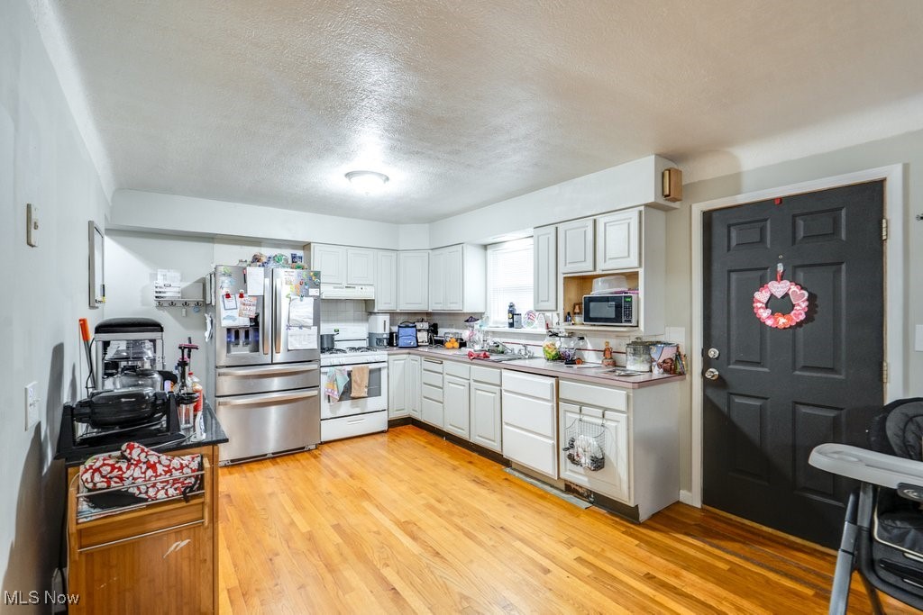 5811 Belmere Drive, Parma, Ohio image 11