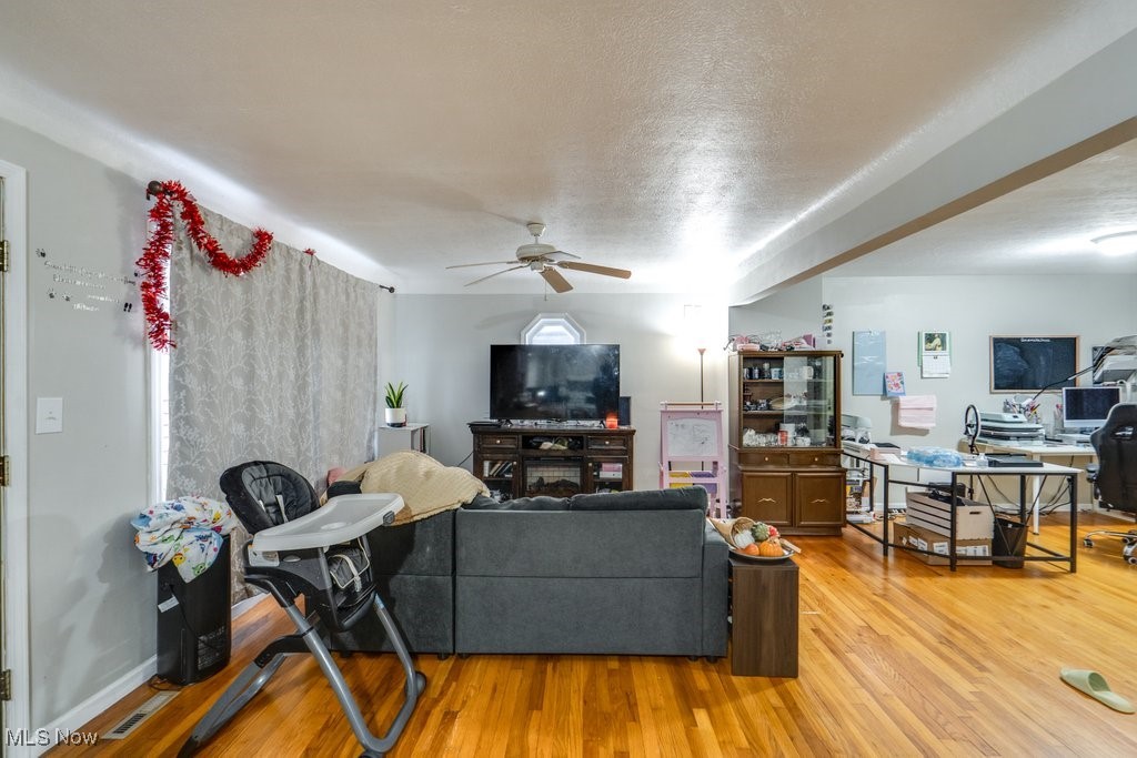 5811 Belmere Drive, Parma, Ohio image 16