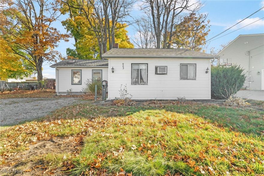 Discover the potential in this cozy 2-bedroom, 1-bath home nestled in a prime Willoughby location. Just a short stroll to the lake, this property offers the perfect opportunity to create your dream home or a fantastic investment. The layout includes a comfortable living area, functional kitchen, and two well-sized bedrooms. Appliances are included, making your move even easier. While the home does need some cosmetic updates, it's bursting with possibilities to personalize it to your taste.

Don't miss out on this rare opportunity to own a property so close to the water. Schedule your showing today!