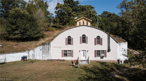 Homes For Sale - 102 Mynster Lane<br/> Jefferson County, Richmond, OH 43944