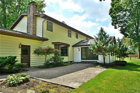 Tiny photo for 211 Fox Run, Cortland, OH 44410 (MLS # 5240234)