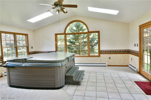Tiny photo for 211 Fox Run, Cortland, OH 44410 (MLS # 5240234)