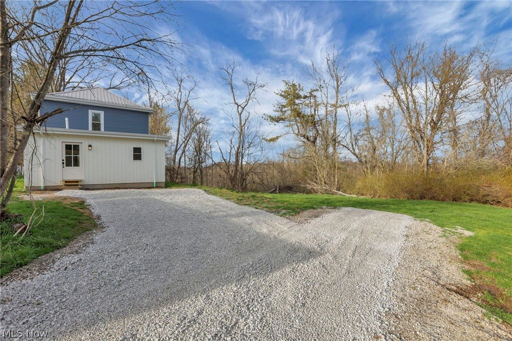 Photo of 118 Conner Avenue, Senecaville, OH 43780 (MLS # 5198781)