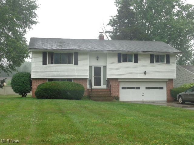 Spacious 4 Bedroom Bi-Level On Quiet Dead End Street!! Sliding Doors Off Dining Room To Deck!! Private Rear Yard!! Replacement Windows!! Two Car Attached Garage!! All Appliances Including Washer And Dryer Stay!! Excellent School System!! Home Is Located In Close Proximity To Schools, Shopping, Conveniences!! Home Needs Some Updates But Priced To Sell AS IS!! Wont Last!!