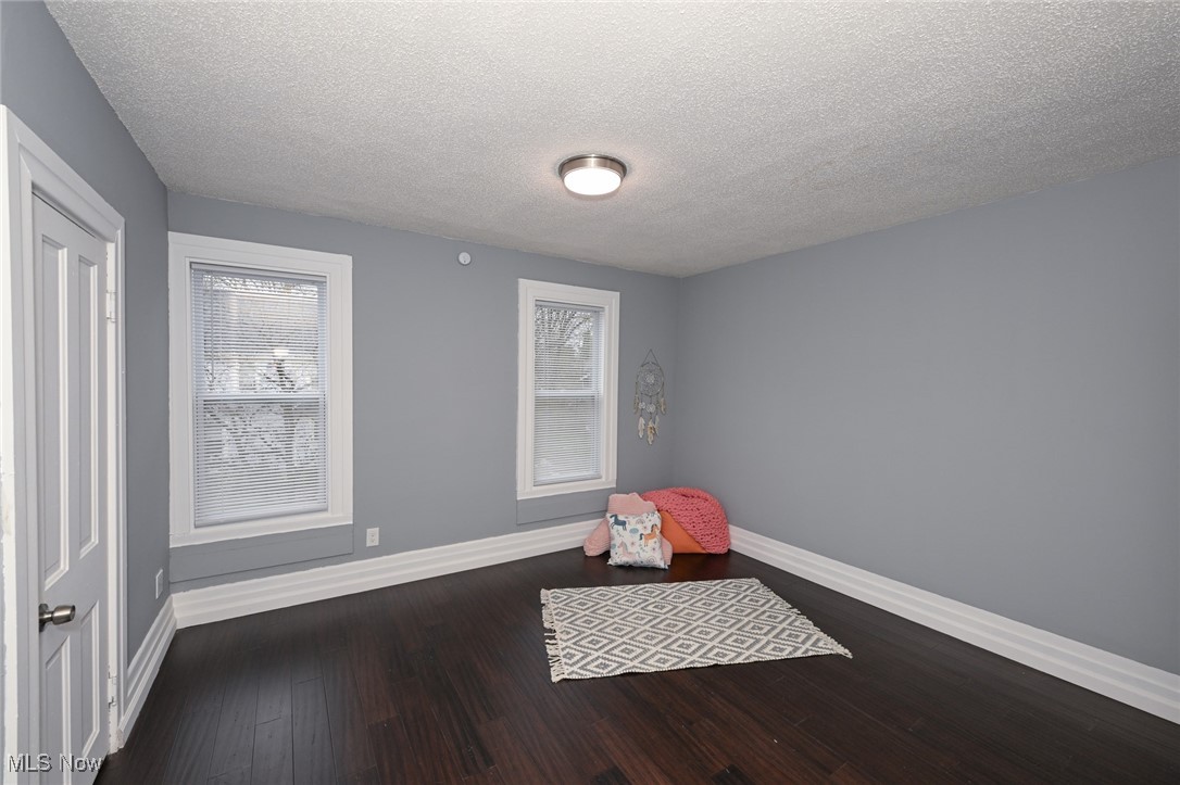 138 Shelby Avenue, Akron, Ohio image 25