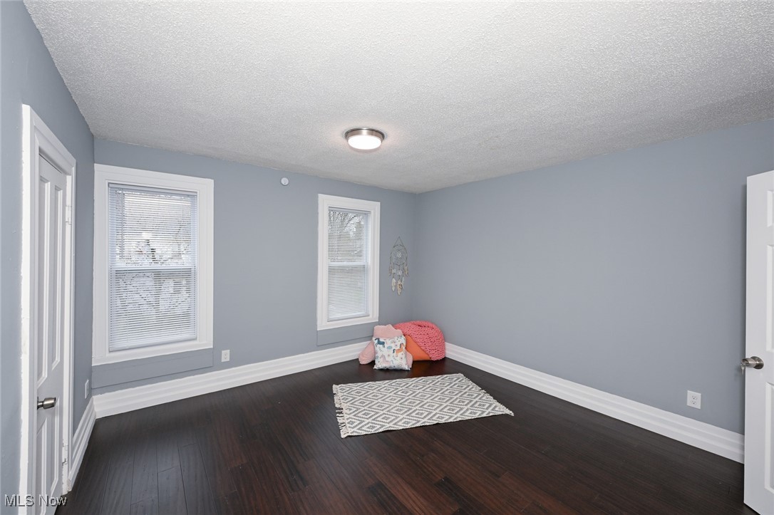 138 Shelby Avenue, Akron, Ohio image 37