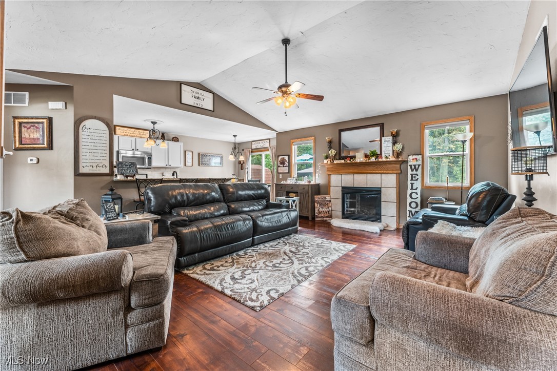 Signature Place 4 - Residential