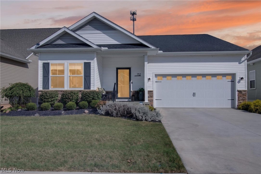 752 Hampshire Court