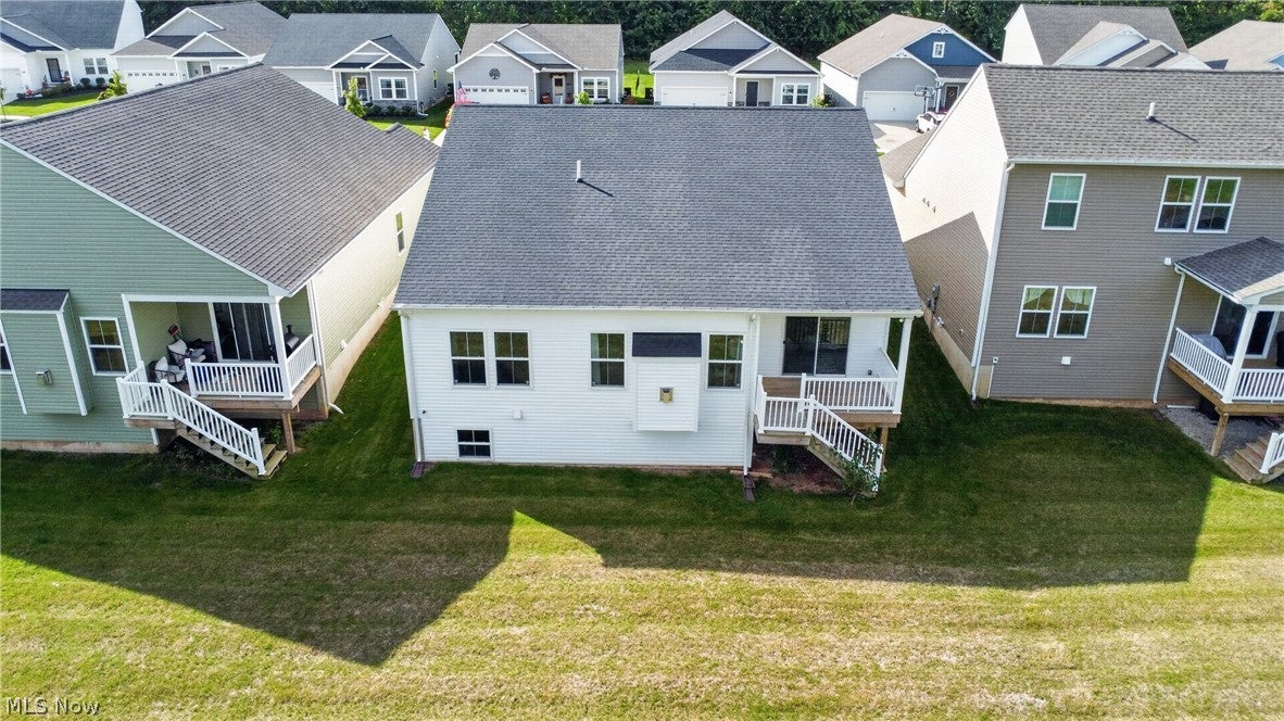 752 Hampshire Court
