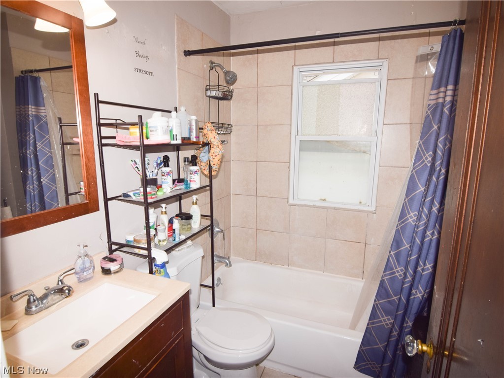 Laura E Sladden - Residential