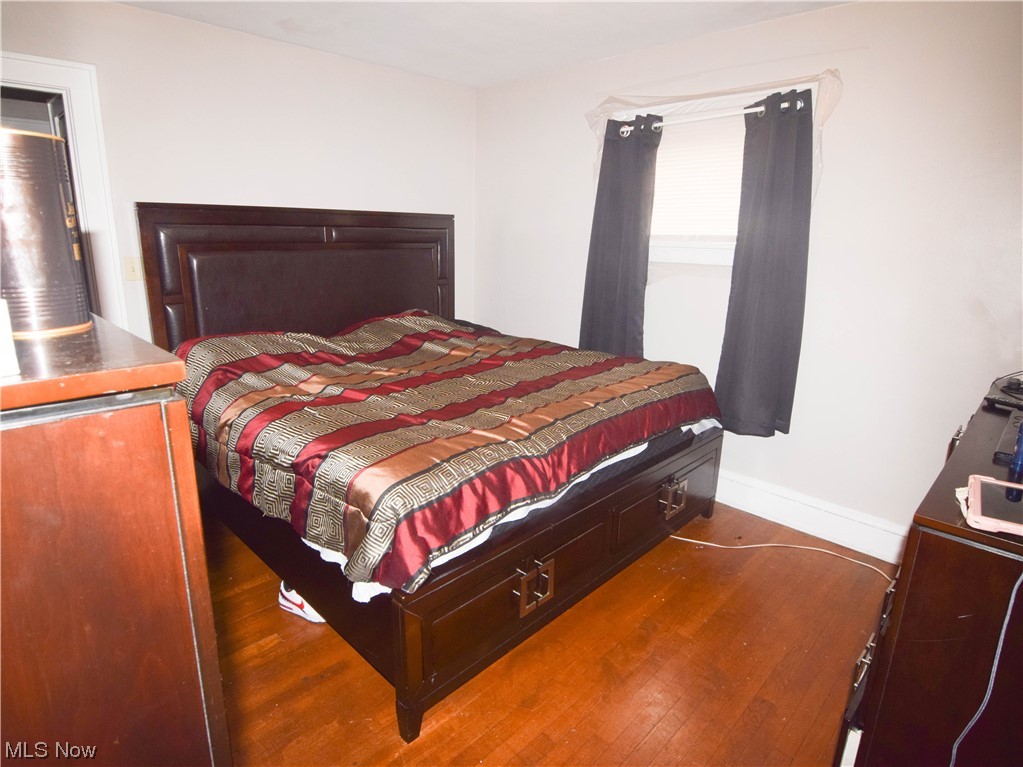 Laura E Sladden - Residential