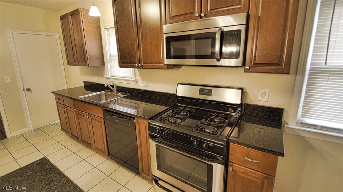 Nunamaker Hlnds - Residential Lease