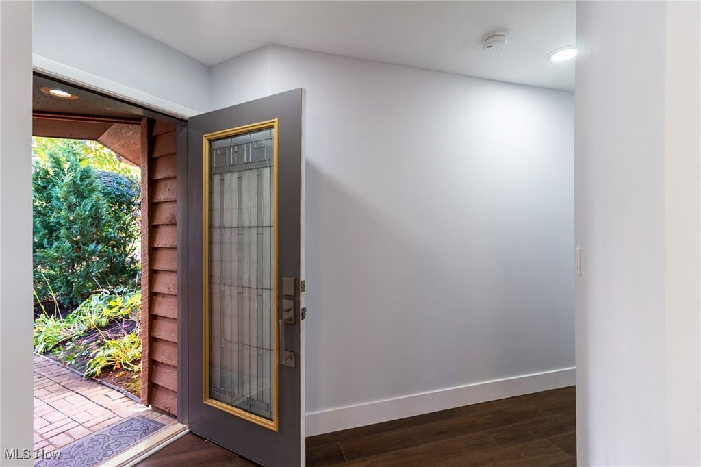 Photo of 25816 Fairmount Boulevard, Beachwood, OH 44122 (MLS # 5166757)