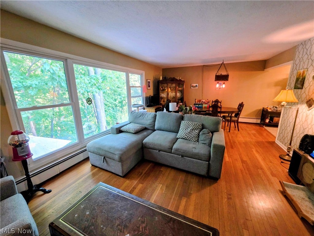 Photo of 1585 Kingsley Avenue, Akron, OH 44313 (MLS # 5224566)