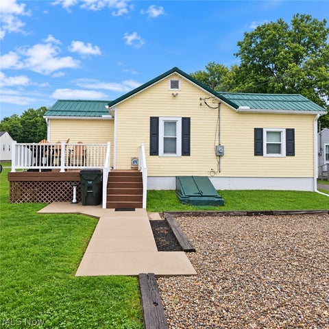 Tiny photo for 603 Oxford Avenue, Newcomerstown, OH 43832 (MLS # 5256926)
