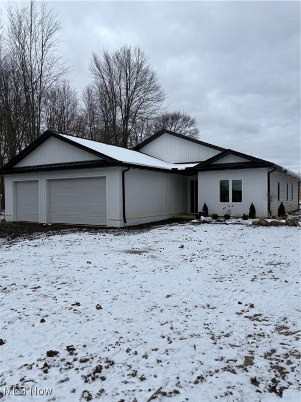 Photo of 574 Thrush Drive, Roaming Shores, OH 44084 (MLS # 5175156)